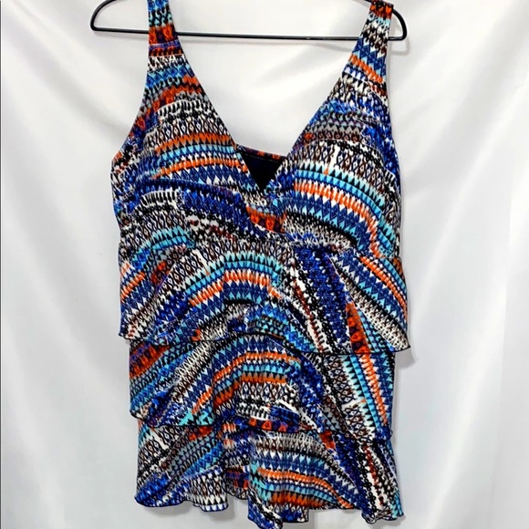 A SHORE FIT TUMMY SEPARATES WO SIZE 24 MULTICOLOR RUFFLE TIERED SWIM TOP  CLEAN - Picture 1 of 12